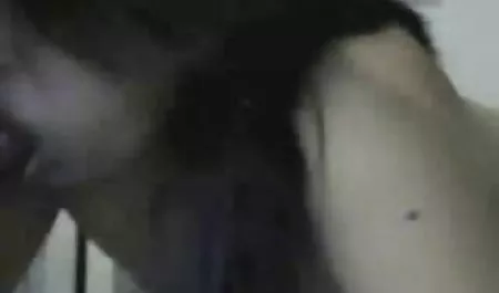 Calma, Sabrina bancos con un hombre desde la veteranas cachondas universidad.