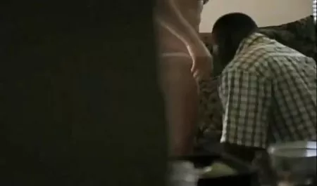 Morena y rubia acarician videos de señoras maduras