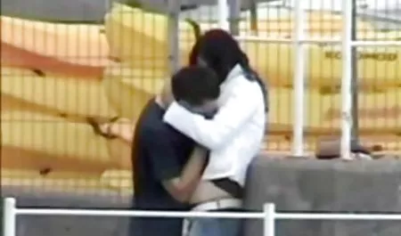 El aceite se unta en videos gratis de mujeres maduras el cuerpo y
