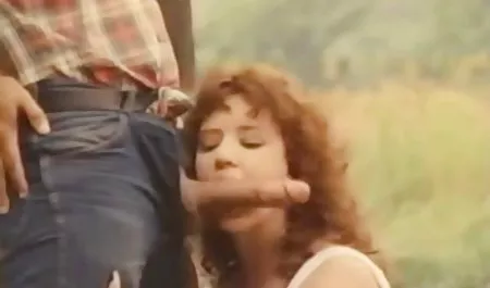 Emily Monje, he leído la revista y masturbarse videos de maduras nalgonas
