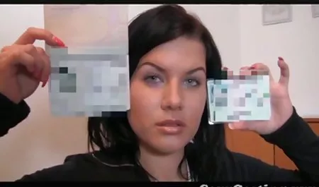 Debe Pierre asegúrese de que sus gafas xxx viejas maduras