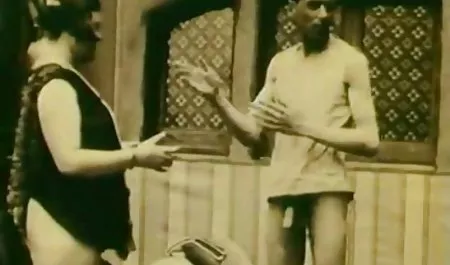 Me pregunto cuántas parejas sexuales, pono maduras Sasha!?